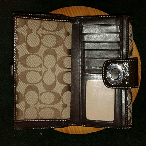 Wallet - Picture 2 of 3